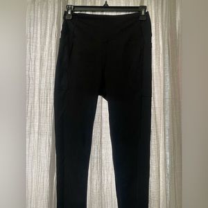 The limited black leggings